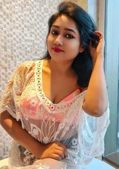 model Call Girls in Zirakpur
