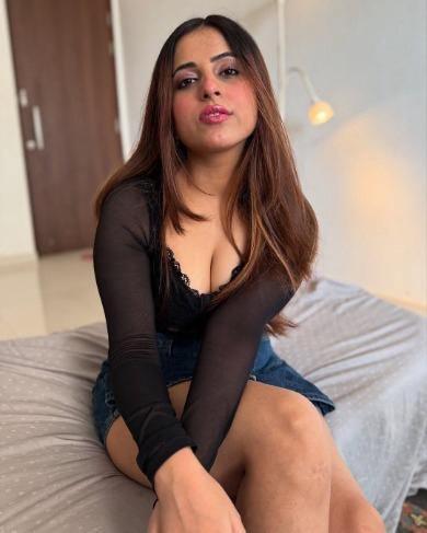 Call Girls in Zirakpur
