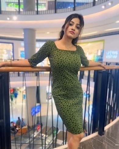 female Call Girls in Zirakpur