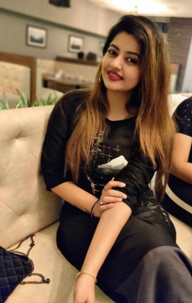 Call Girls in Zirakpur