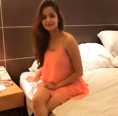 Call Girls in Zirakpur