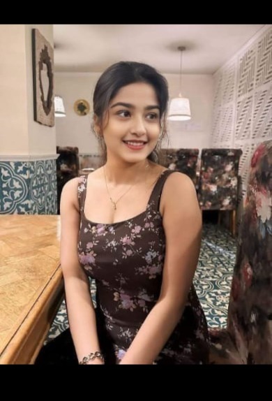 model Call Girls in Zirakpur